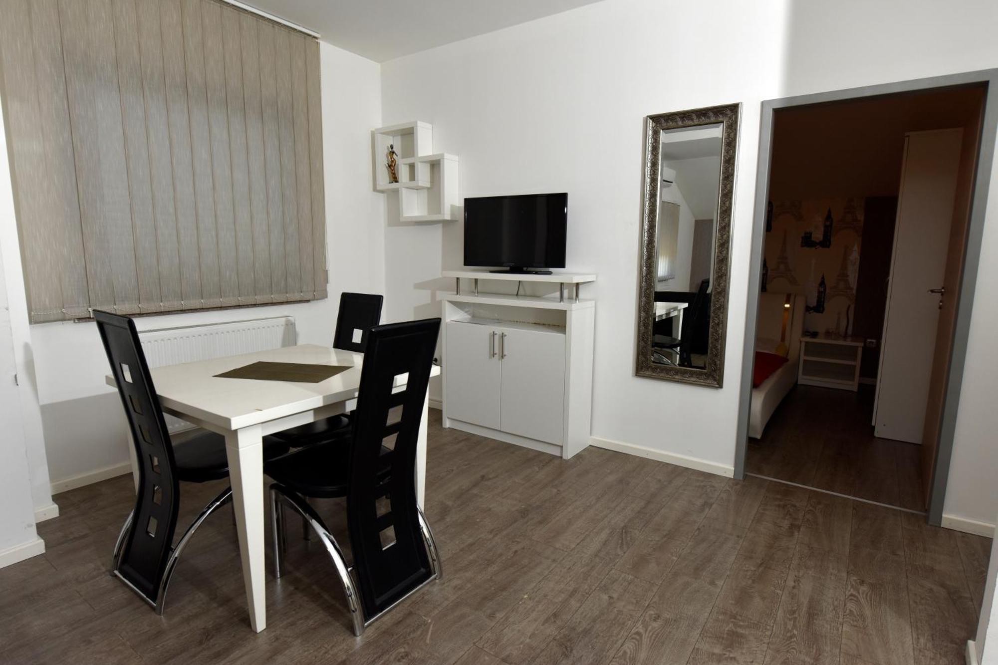 Apartmani I Bungalovi Trojka Banja Luka Værelse billede